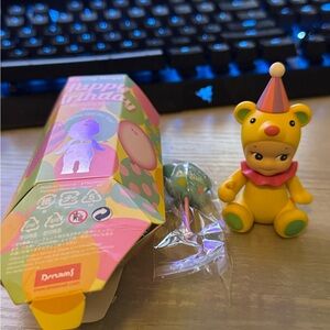 Sonny Angel Birthday Gift Bear - Yellow